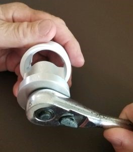 eye wrench in use